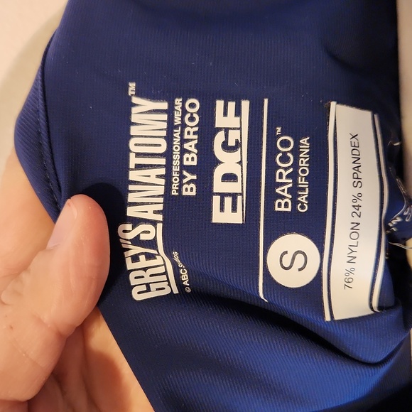 Greys Anatomy scrub top size S - Picture 2 of 4